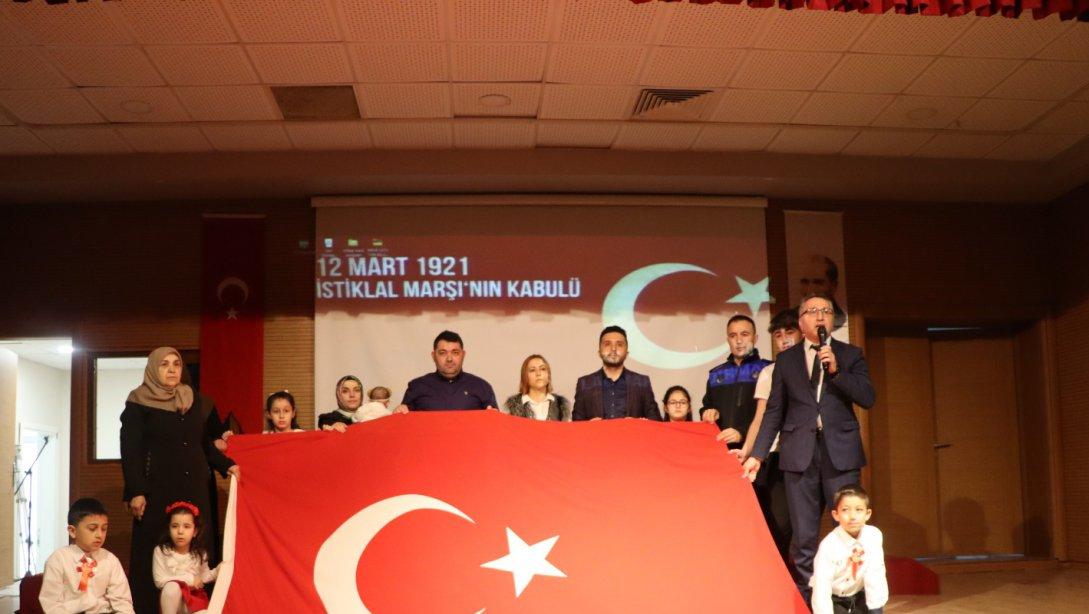 İstiklal Marşı'nın Kabulü ve Mehmet Akif Ersoy'u Anma Günü İlçe Programı Gerçekleştirildi.