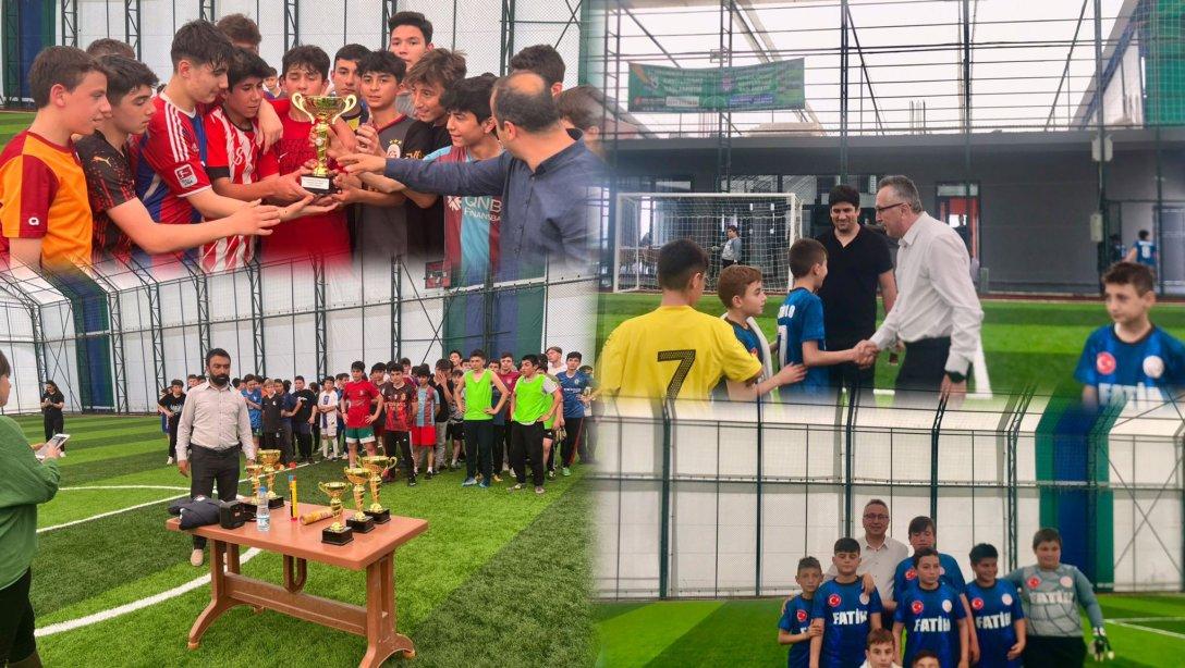 İlçe Milli Eğitim Müdürlüğümüz Tarafından Spor Sakarya Projesi Kapsamında Futbol Turnuvası Düzenlendi.
